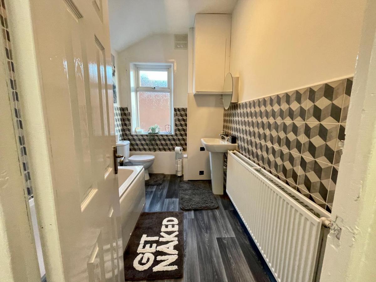 Urban 3 Bedroom Home In Kings Heath-Great Location Birmingham Kültér fotó