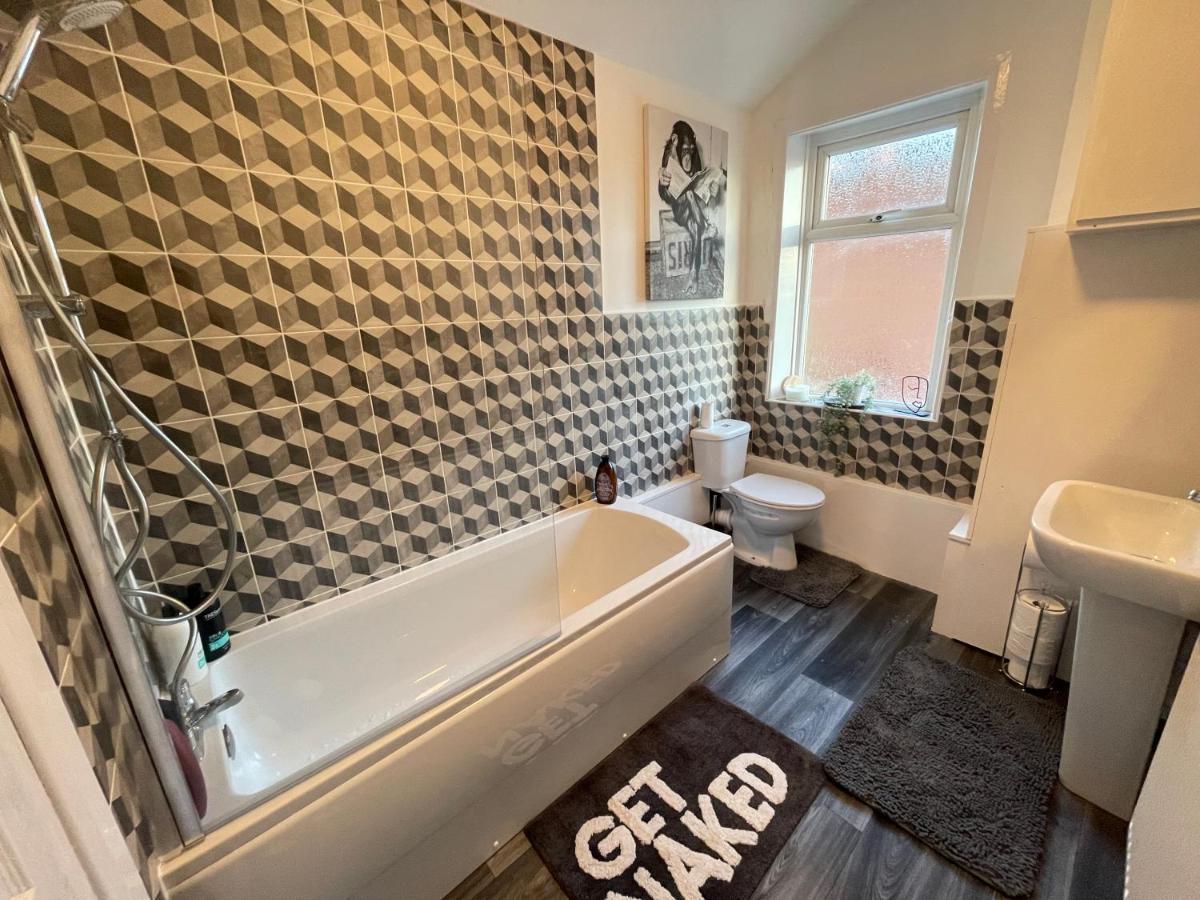 Urban 3 Bedroom Home In Kings Heath-Great Location Birmingham Kültér fotó